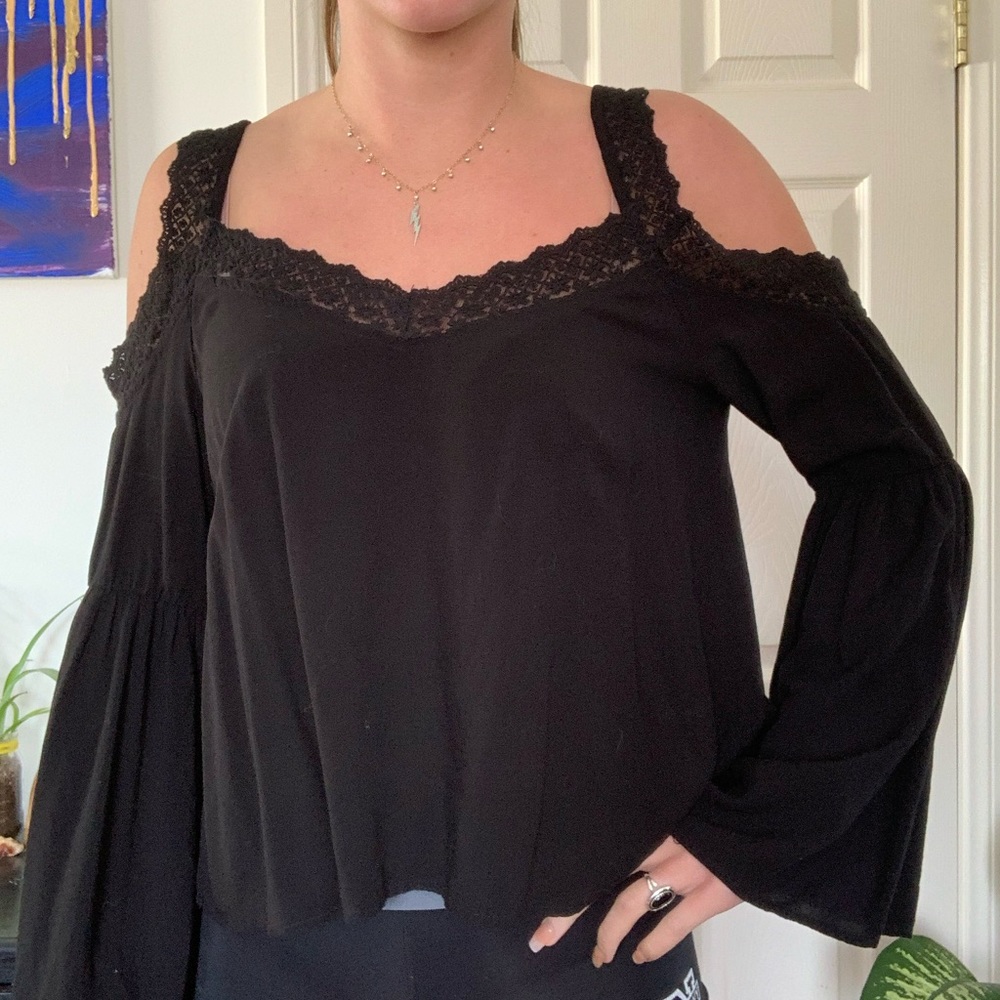 Bell sleeve top